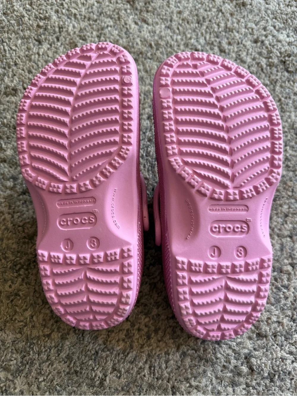 CROCS Kids Glitter Clog in Sparkling Pink